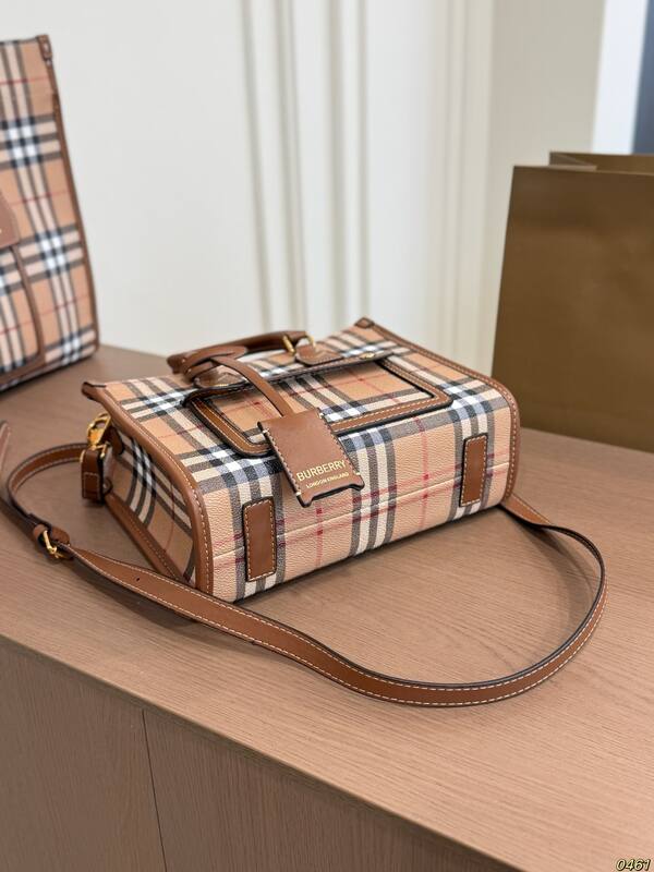 Burberry Vintage Check with Brown Leather Trim tote bag — AAA Quality Replica