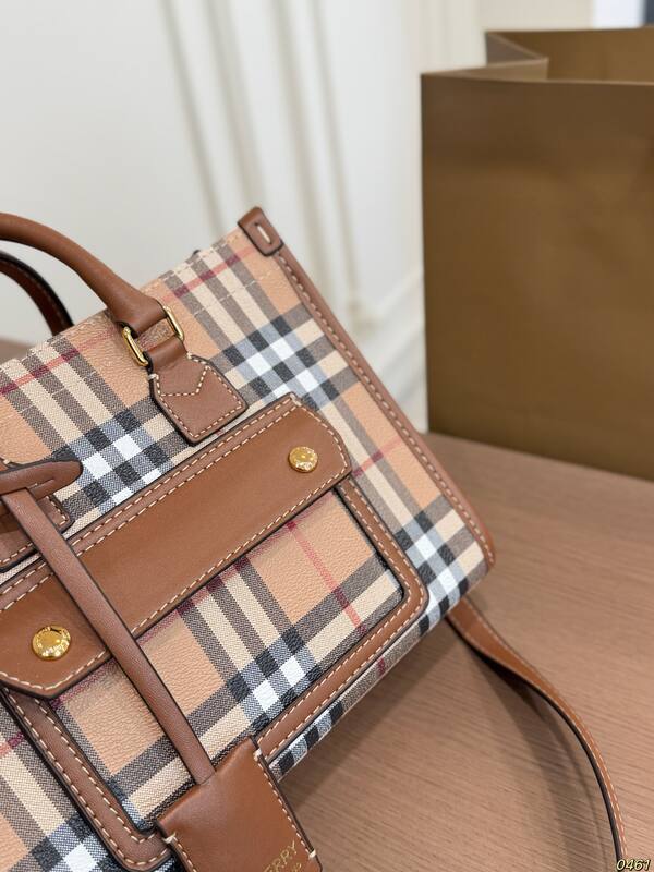 Burberry Vintage Check with Brown Leather Trim tote bag — AAA Quality Replica