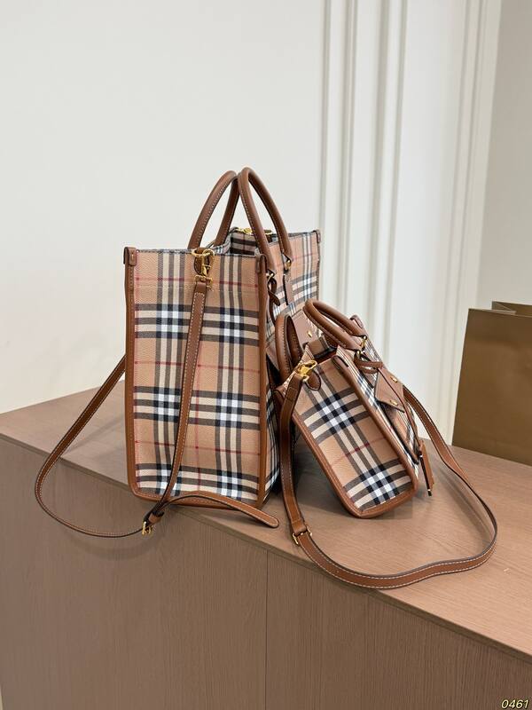 Burberry Vintage Check with Brown Leather Trim tote bag — AAA Quality Replica