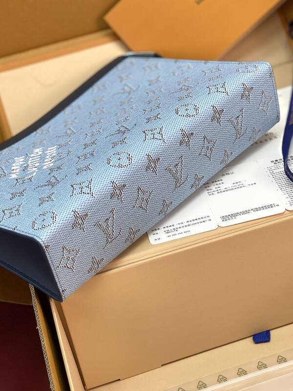 Louis Vuitton Pochette Voyage Light Blue Monogram 27 x travel — Premium Replica