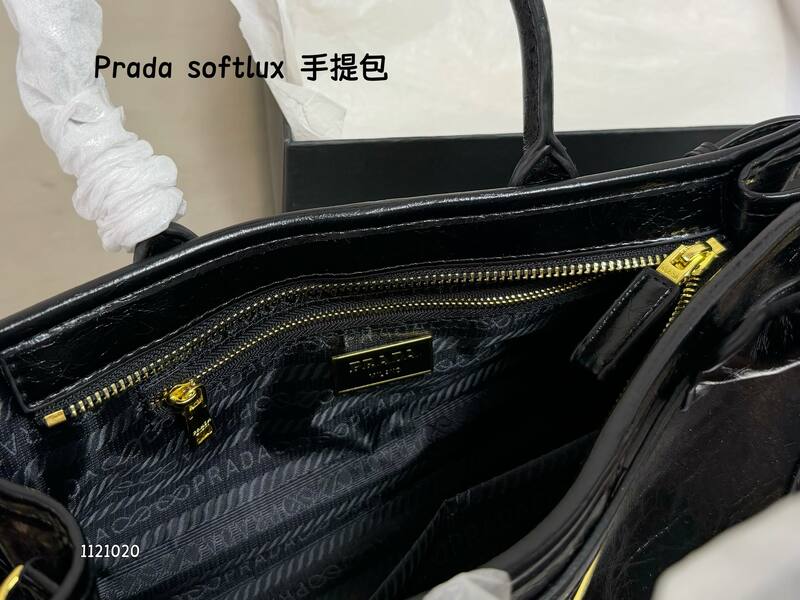 Prada Black 25x18x10cm shoulder bag — 1:1 Replica