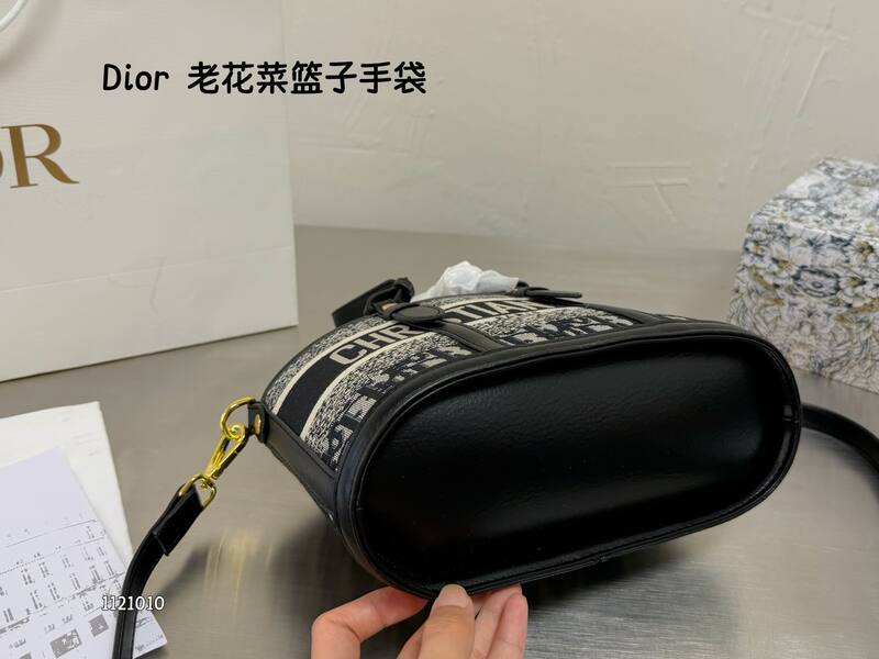 Dior Blue Oblique large shoulder — 1:1 Replica