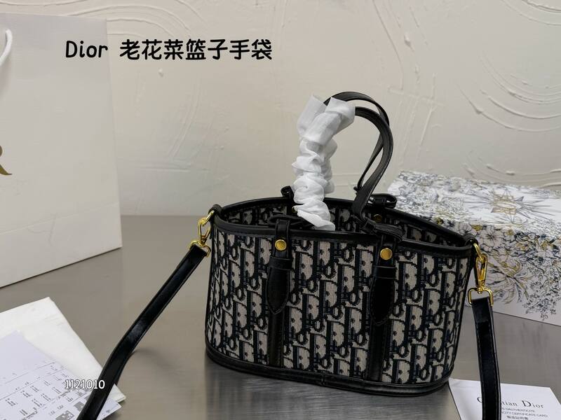 Dior Blue Oblique large shoulder — 1:1 Replica