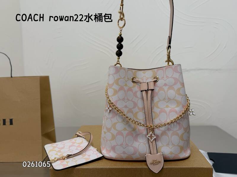 Coach Black shoulder bag — 1:1 Replica