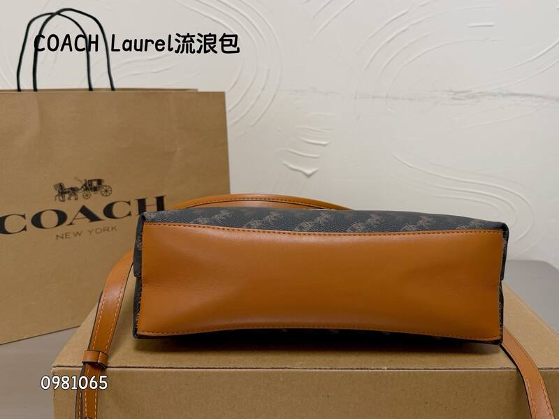 Coach Brown shoulder bag — AAA Quality Replica