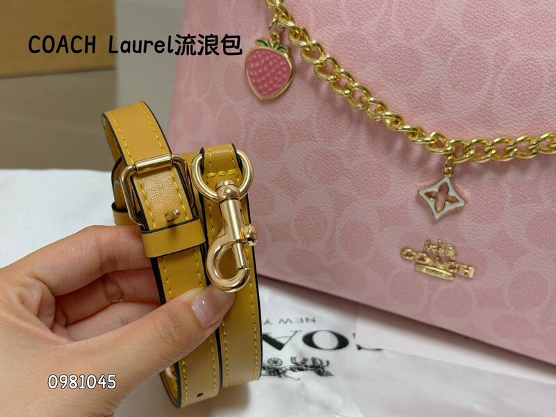 Coach Pink shoulder bag — Top Quality Replica