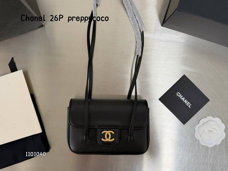 Chanel White Pink caviar leather shoulder — 1:1 Replica