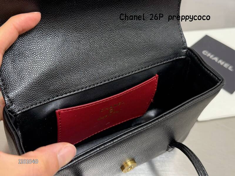 Chanel Black caviar leather shoulder — AAA Quality Replica