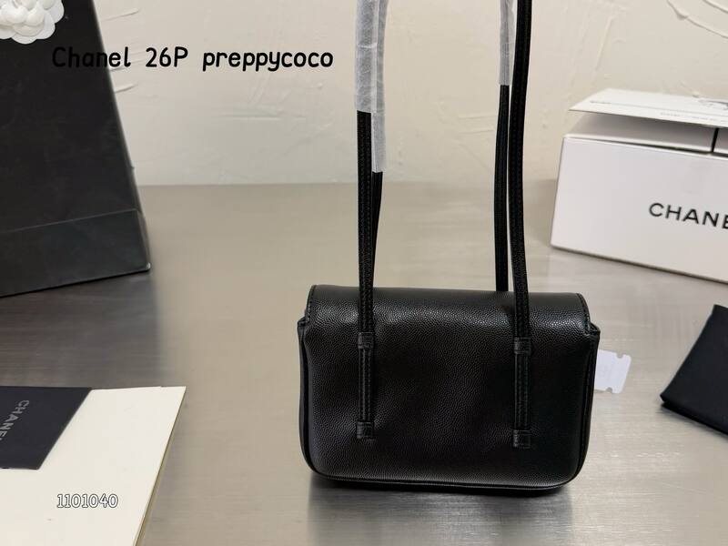 Chanel Black caviar leather shoulder — AAA Quality Replica