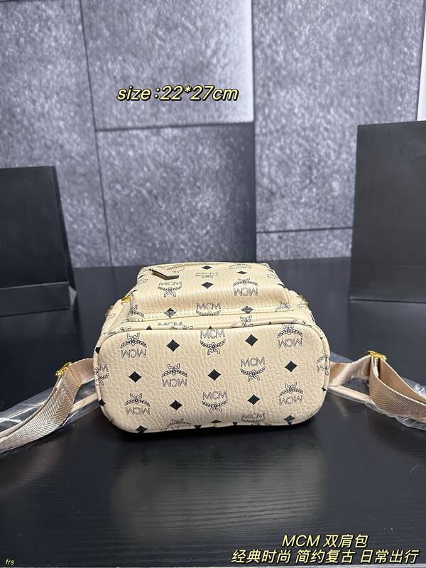 MCM Stark Beige Visetos 22*27cm backpack — 1:1 Replica