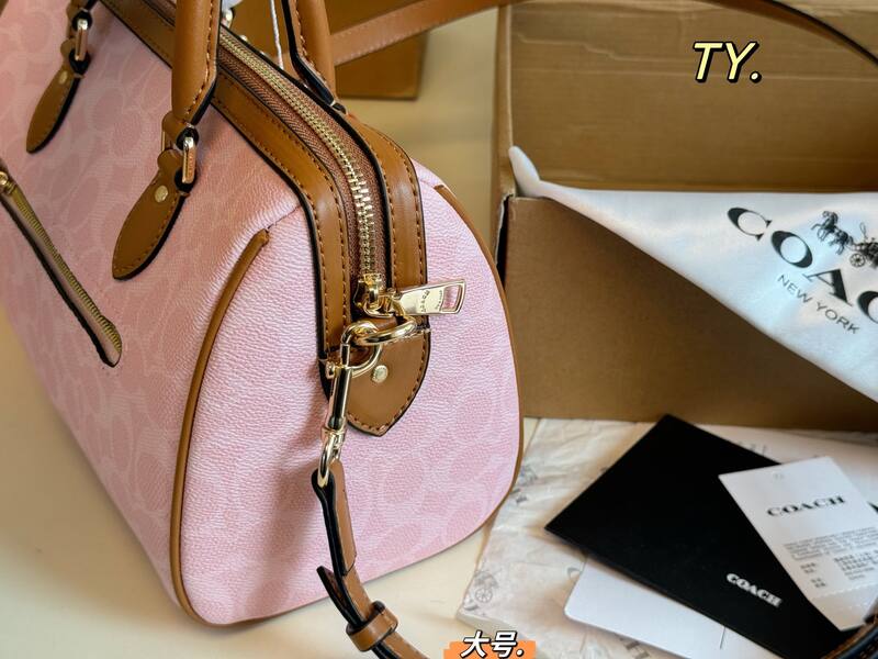 Coach Brown 40x30x16cm shoulder bag — 1:1 Replica