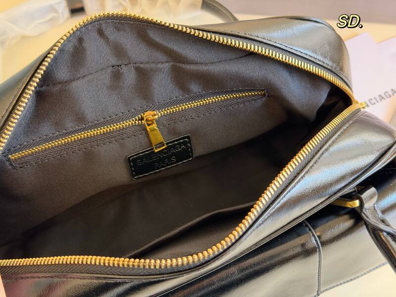Balenciaga Hourglass Black 23x14x10cm shoulder bag — AAA Quality Replica