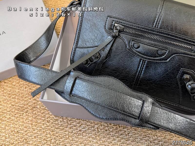 Balenciaga Black crossbody — Top Quality Replica