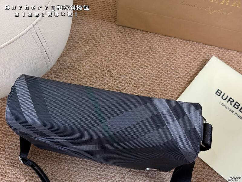 Burberry Charcoal Check 28×21cm crossbody — Premium Replica