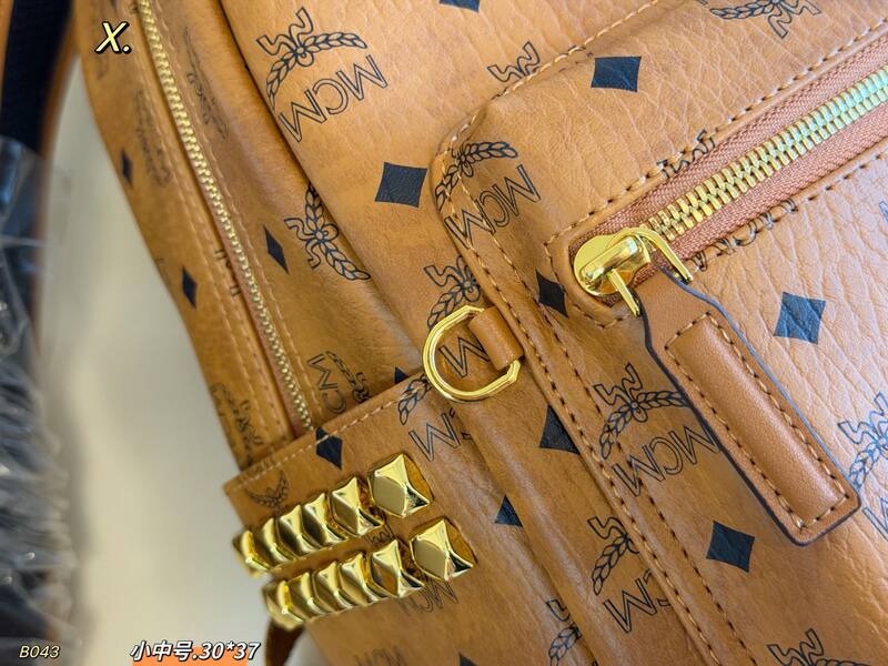MCM Stark Cognac Visetos 30*37cm backpack — 1:1 Replica