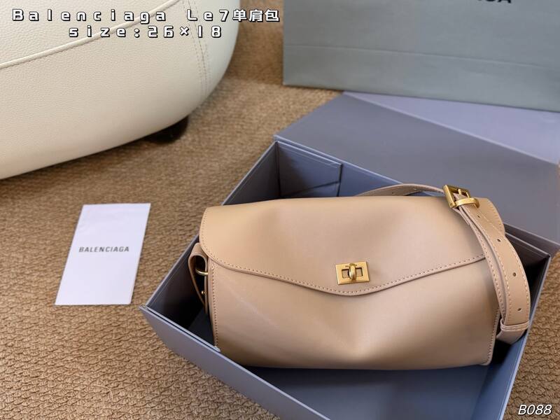 Balenciaga Le7 Black shoulder — AAA Quality Replica
