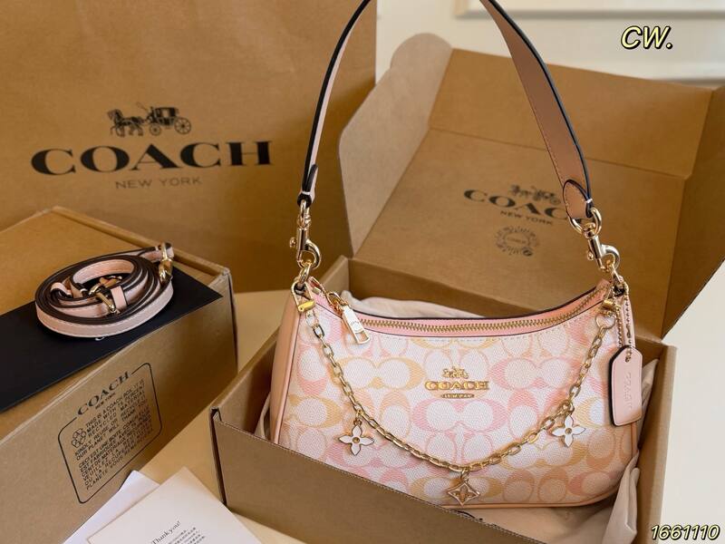 Coach Monogram shoulder bag — Premium Replica