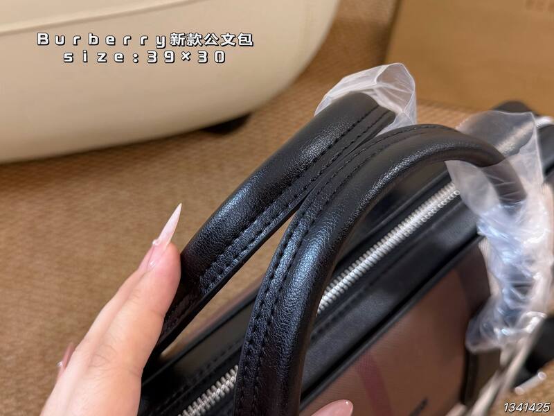 Burberry Brown Check work — Top Quality Replica