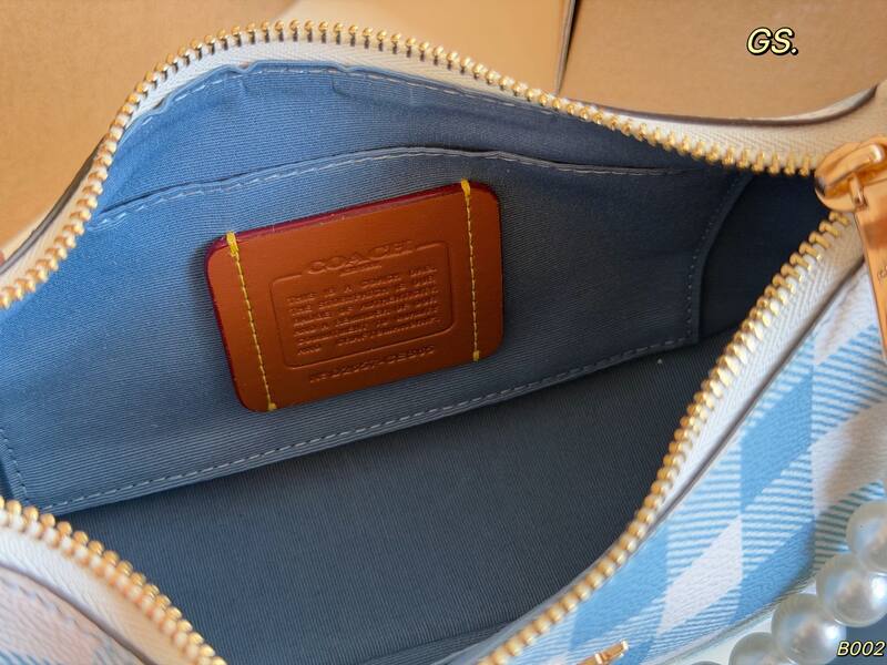 Coach White shoulder bag — Premium Replica