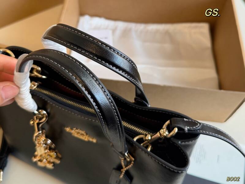Coach Black 25x18x10cm shoulder bag — 1:1 Replica