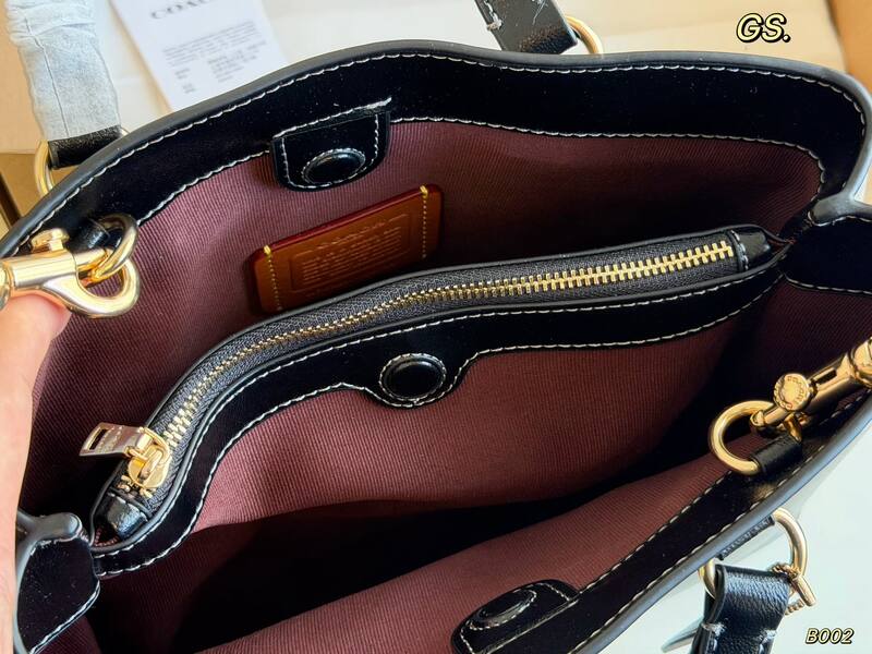 Coach Black 25x18x10cm shoulder bag — 1:1 Replica