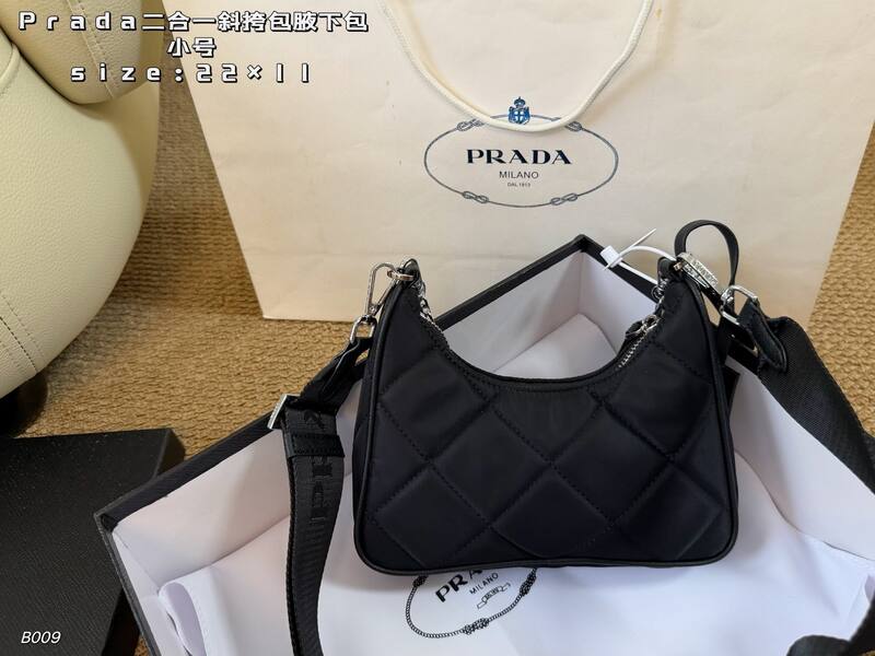 Prada Re-Edition 2005 Black Nylon Quilted small crossbody shoulder — Top Quality Replica