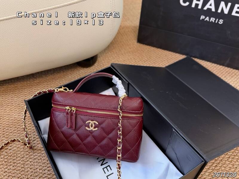 Chanel Black 19x13 crossbody — Top Quality Replica