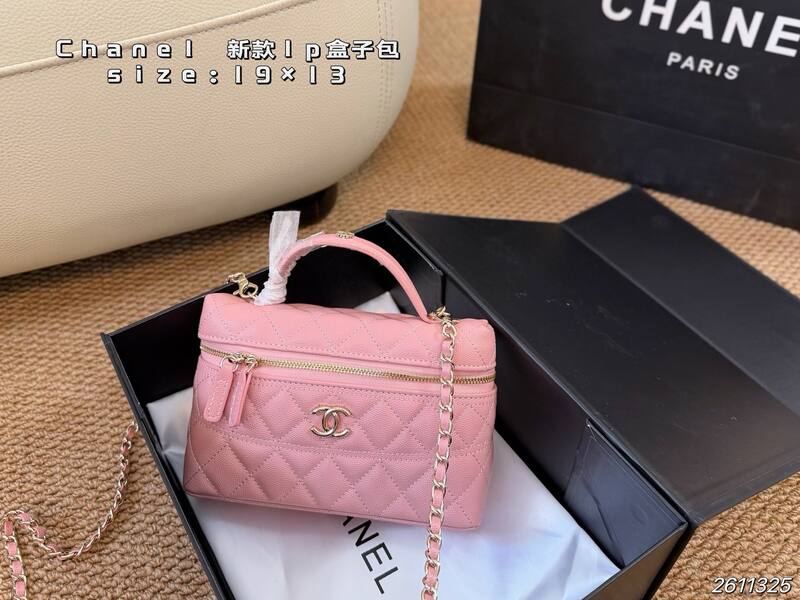 Chanel Vanity Case White 19x13 crossbody — AAA Quality Replica