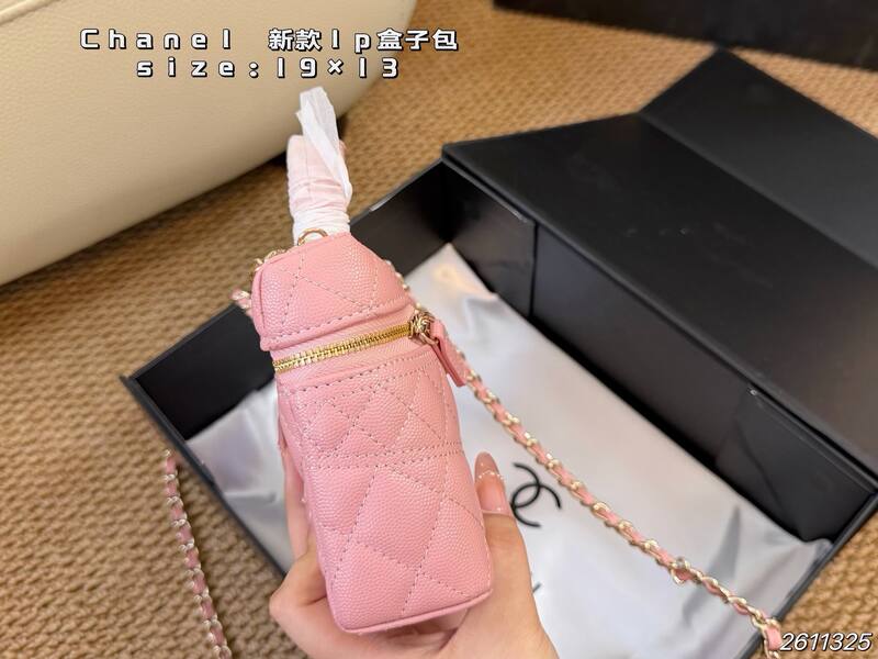 Chanel Pink 19x13 crossbody — Top Quality Replica
