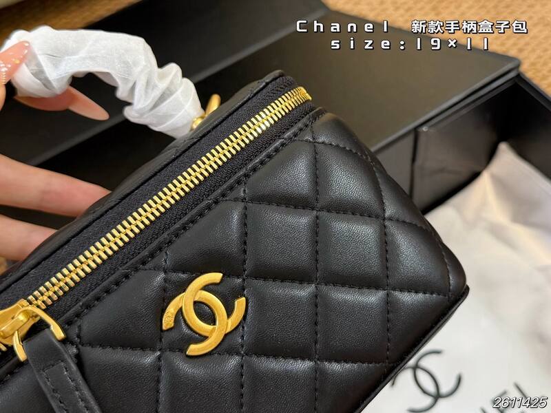 Chanel Black 19x11 crossbody — AAA Quality Replica