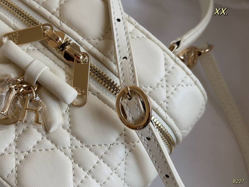 Dior Vanity White crossbody — 1:1 Replica