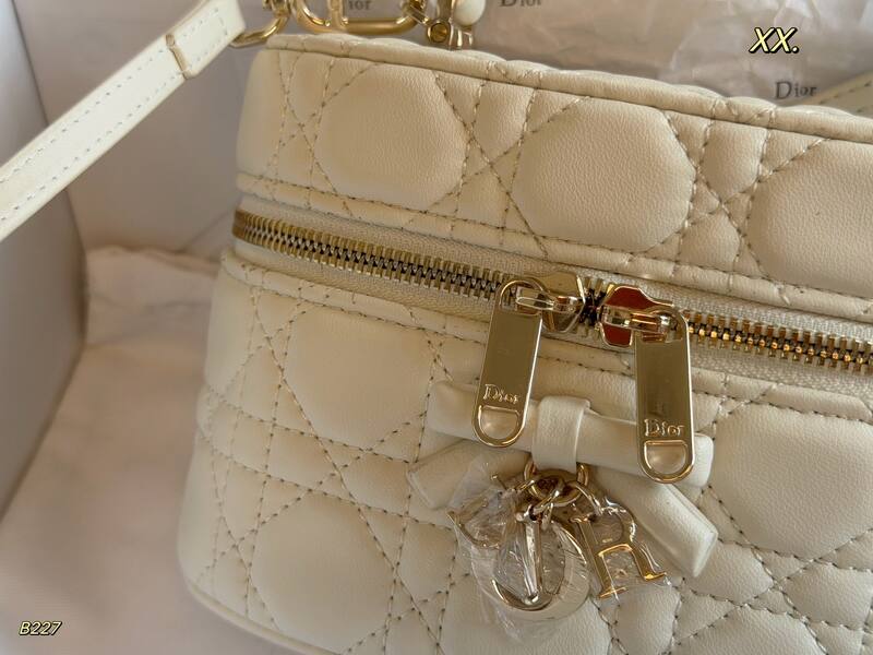 Dior Vanity White crossbody — 1:1 Replica