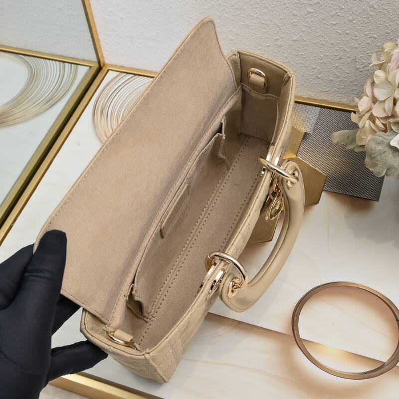 Dior Lady D-Joy Beige shoulder — AAA Quality Replica