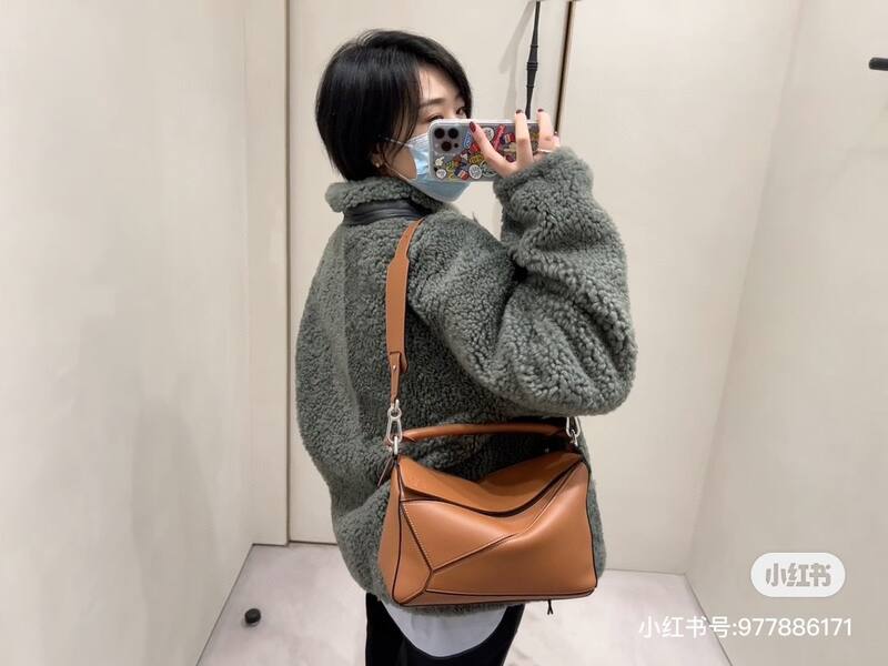 Loewe Brown 25x18x10cm shoulder bag — Top Quality Replica