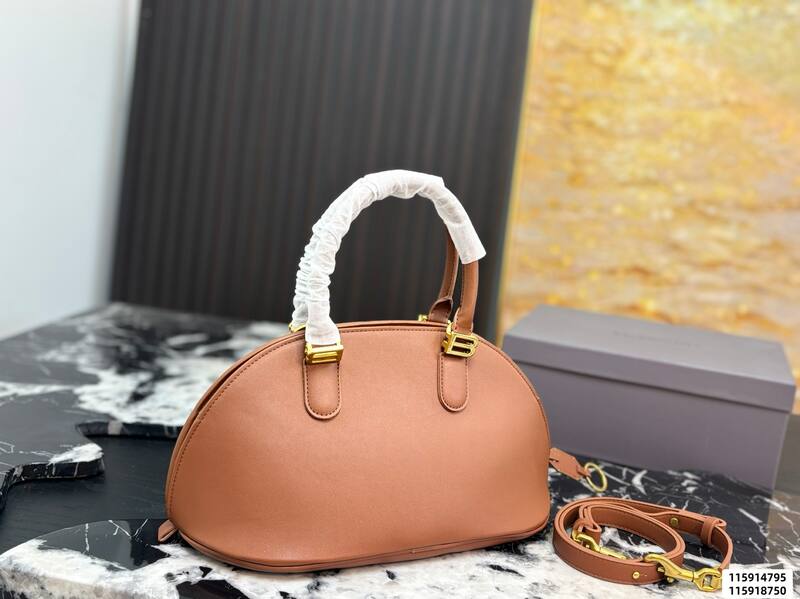 Balenciaga Brown 40x30x16cm shoulder bag — Top Quality Replica