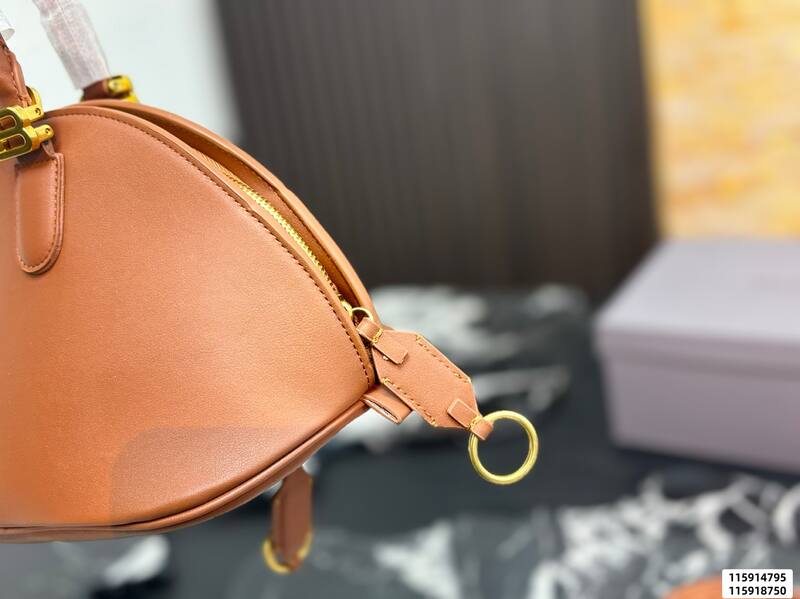 Balenciaga Brown 40x30x16cm shoulder bag — Top Quality Replica