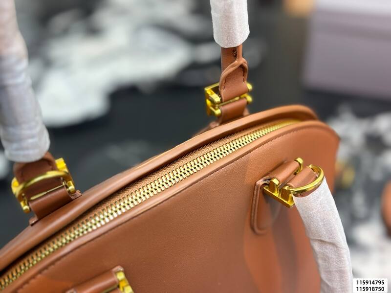 Balenciaga Brown 40x30x16cm shoulder bag — Top Quality Replica