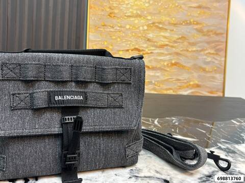 Balenciaga Grey 25x18x10cm shoulder bag Top Quality Replica