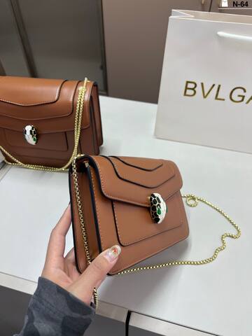 Bulgari 25x18x10cm shoulder bag AAA Quality Replica