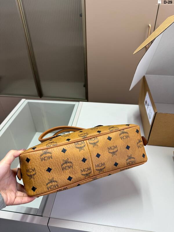 MCM Visetos 25x18x10cm shoulder bag — Premium Replica