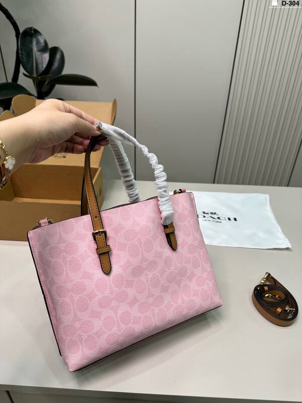 Coach Brown shoulder bag — 1:1 Replica
