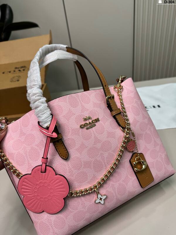 Coach Brown shoulder bag — 1:1 Replica