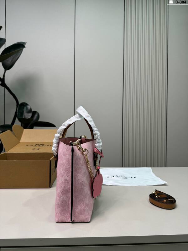 Coach Brown shoulder bag — 1:1 Replica