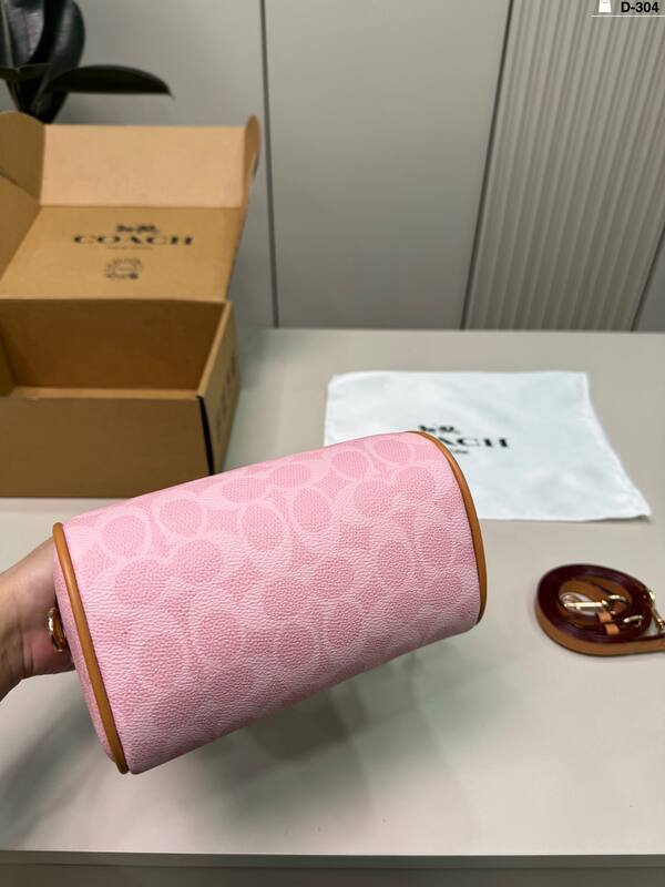 Coach Pink shoulder bag — 1:1 Replica