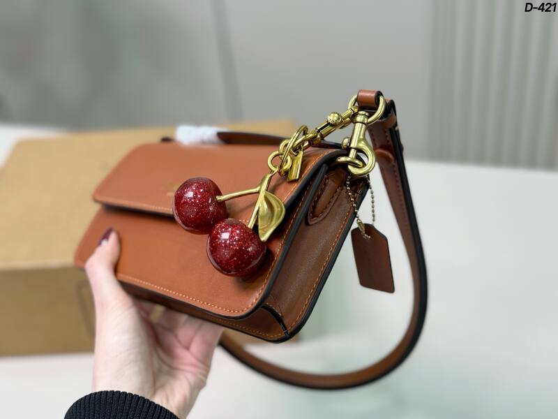 Coach Brown 25x18x10cm shoulder bag — Top Quality Replica