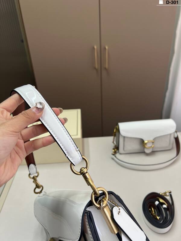 Coach White 25x18x10cm shoulder bag — Premium Replica