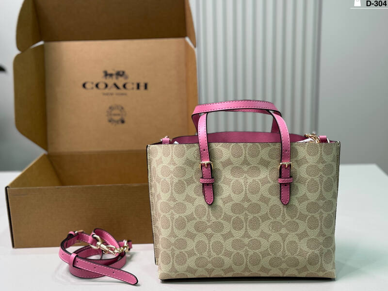 Coach Pink 25x18x10cm shoulder bag — Premium Replica