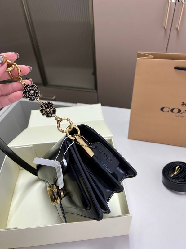 Coach Black 40x30x16cm shoulder bag — AAA Quality Replica