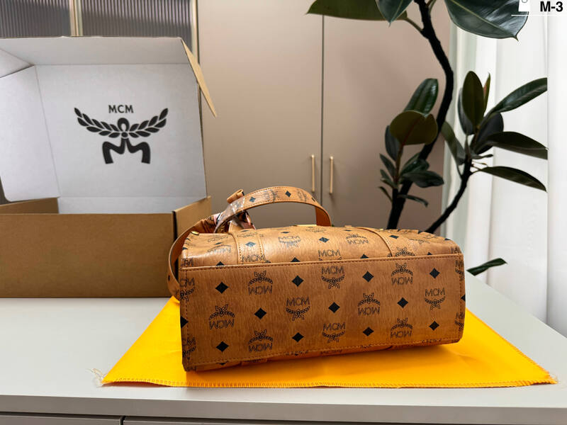 MCM Toni Visetos shoulder bag — Top Quality Replica