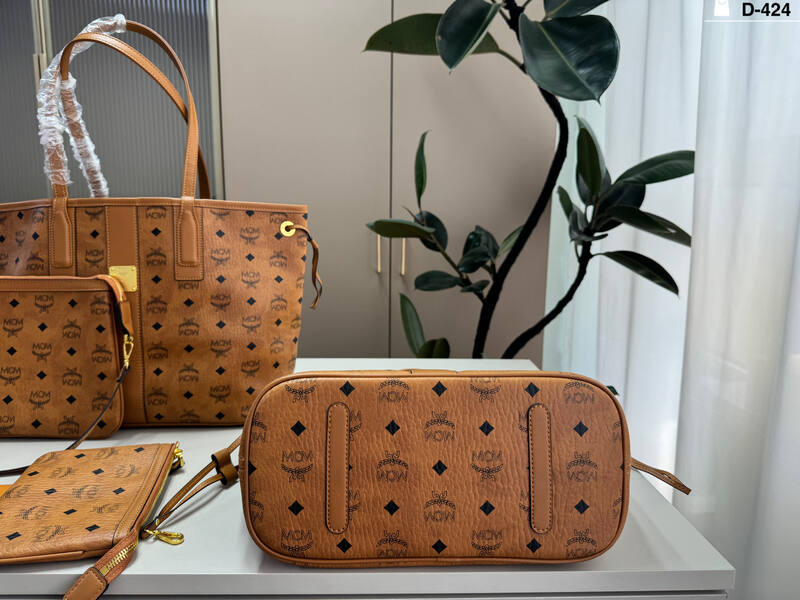 MCM Toni Cognac Visetos 29x24x12cm tote bag — 1:1 Replica